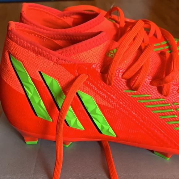 ❤️SOLD❤️Adidas predator edge.2 fg soccer cleats! Unisex - Picture 2 of 6